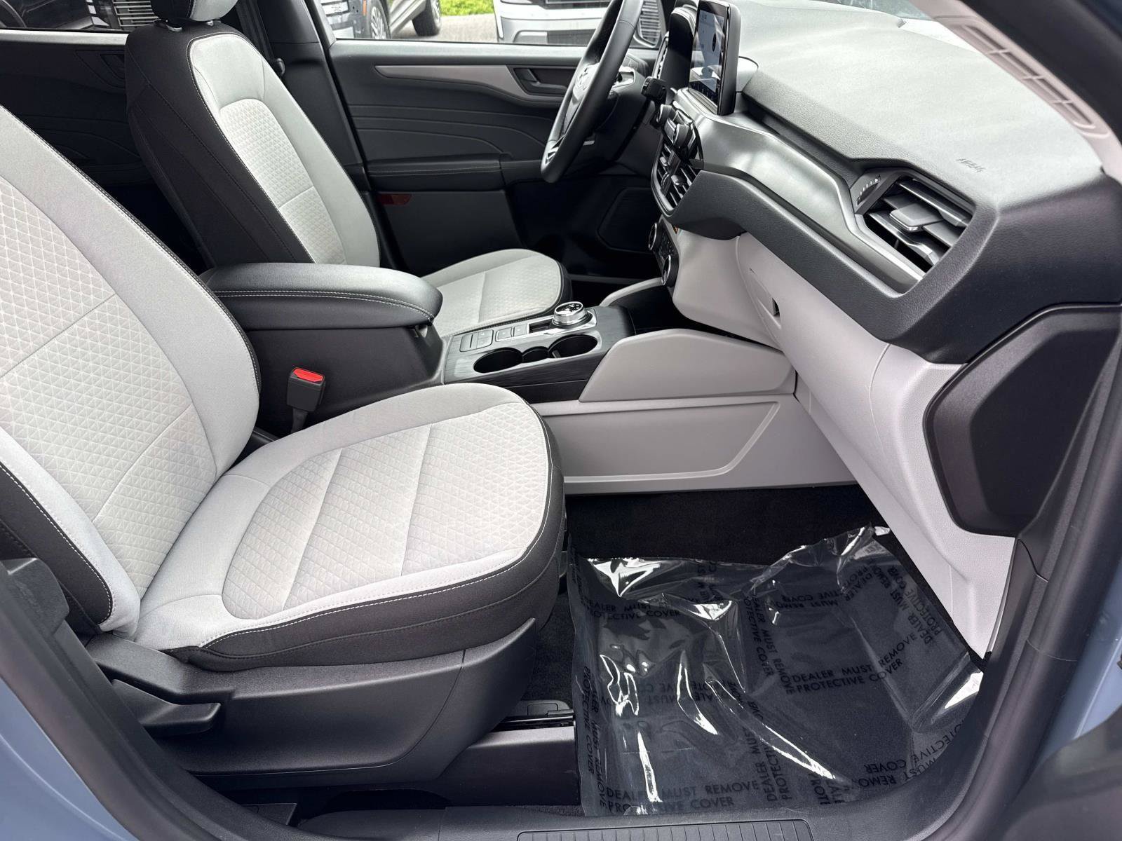 Used 2024 Ford Escape Active w/ Cold Weather Package FWD image 19