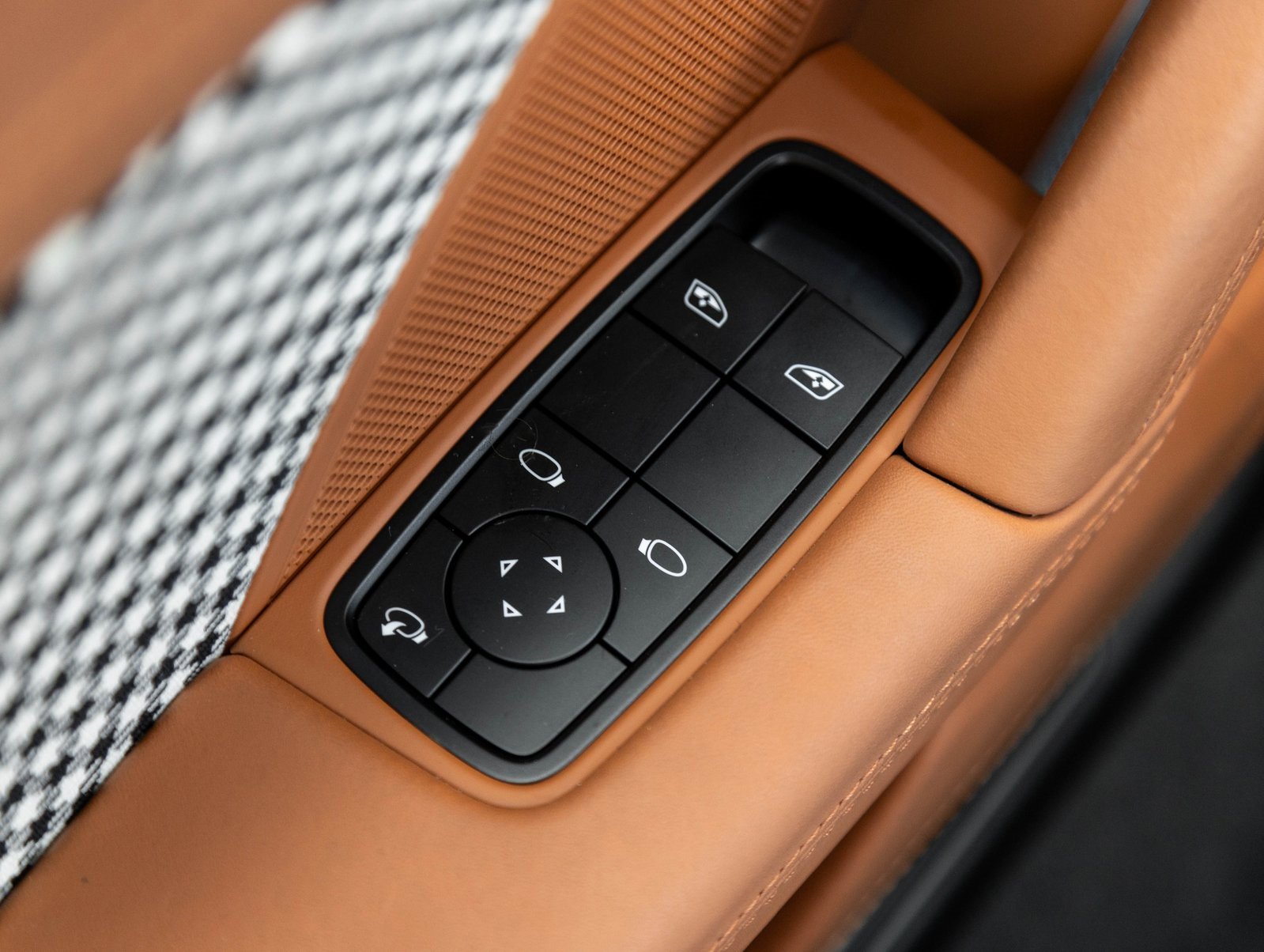 Used 2023 Porsche 911 Sport Classic image 19