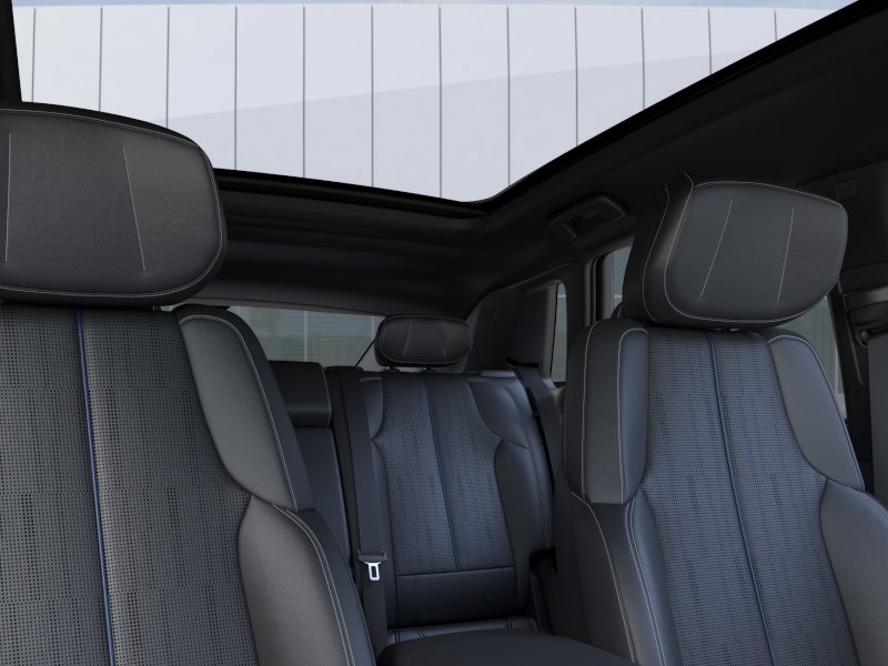 New 2026 Cadillac Lyriq Luxury AWD/4WD image 55