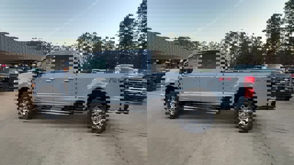 New 2026 Ford F250 Lariat w/ Lariat Premium Package image 7