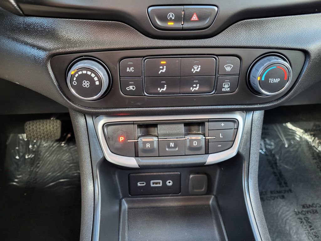 Used 2024 GMC Terrain SLE image 14