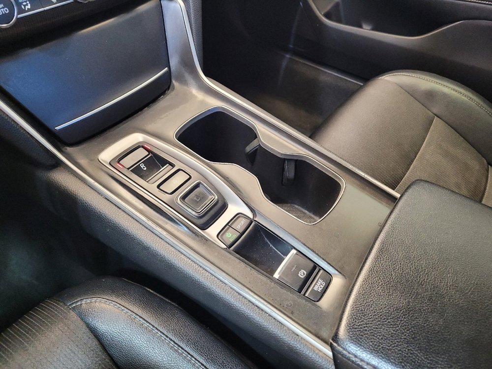 Used 2018 Honda Accord Sport image 26