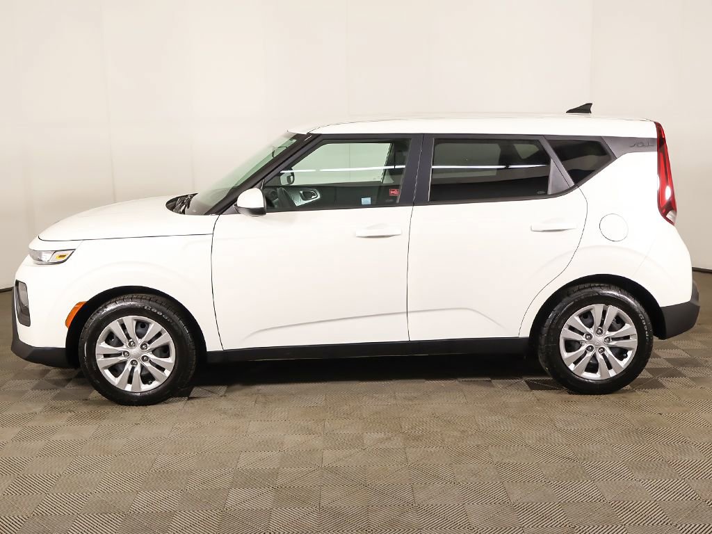 Used 2021 Kia Soul LX FWD image 14