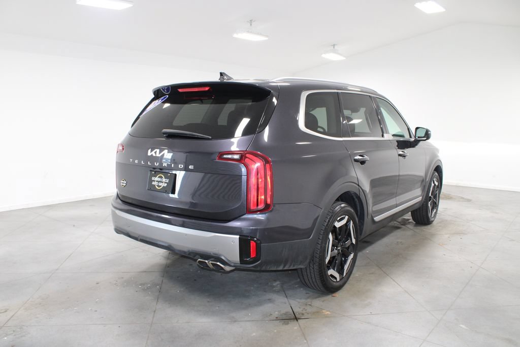 Used 2025 Kia Telluride S FWD image 9