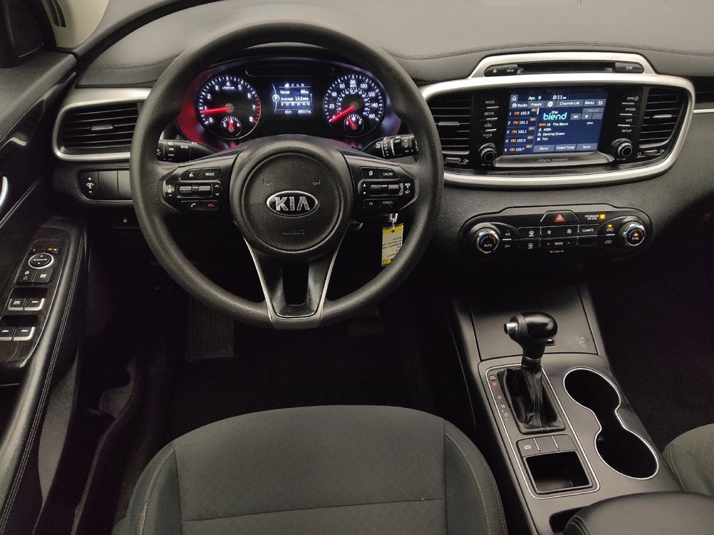 Used 2018 Kia Sorento LX image 22