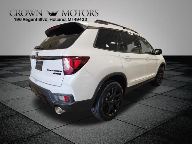 Certified 2025 Honda Passport Black Edition image 3