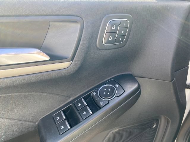 Used 2022 Ford Escape SEL w/ Technology Package FWD image 15