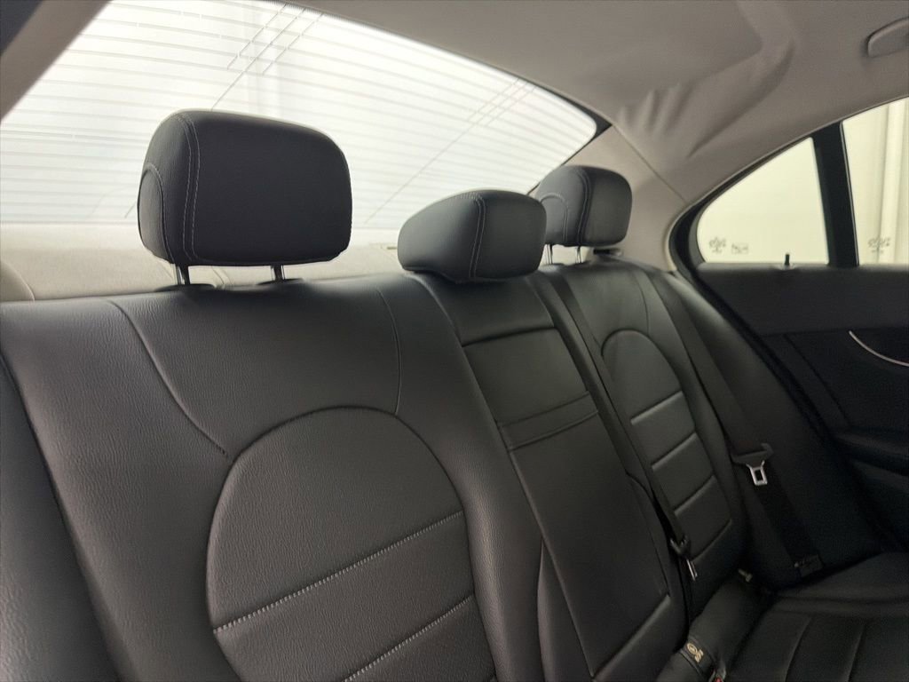 Used 2015 Mercedes-Benz C 300 Sedan image 25