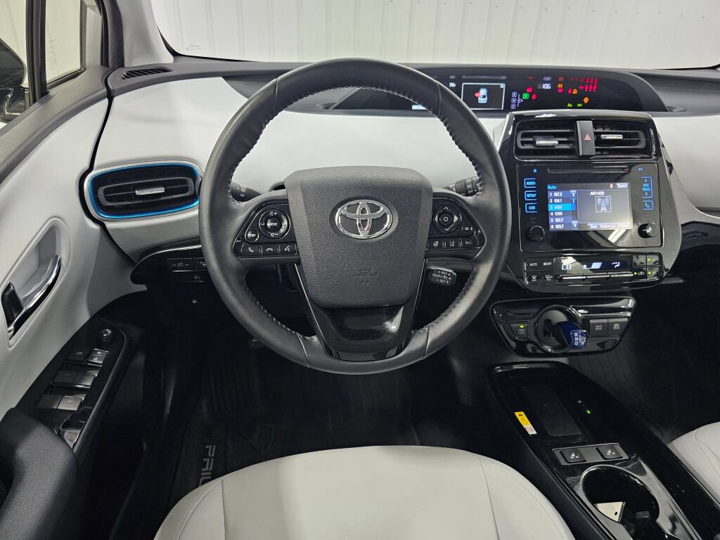Used 2019 Toyota Prius XLE AWD/4WD image 14