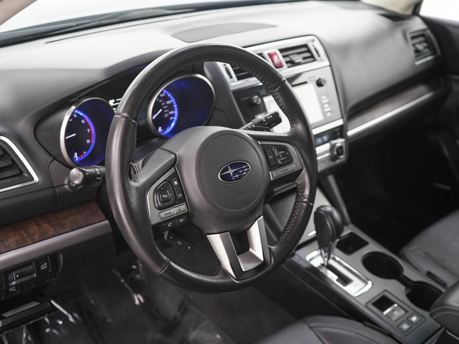 Used 2017 Subaru Outback 2.5i Limited AWD/4WD image 21