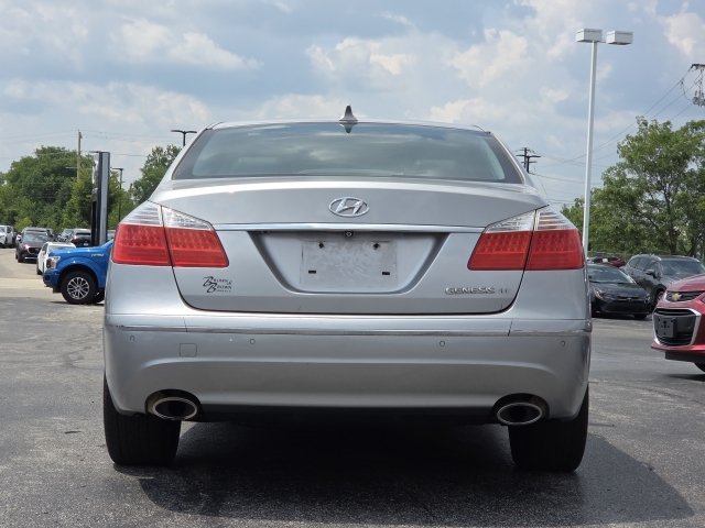 Used 2011 Hyundai Genesis 4.6 RWD image 11