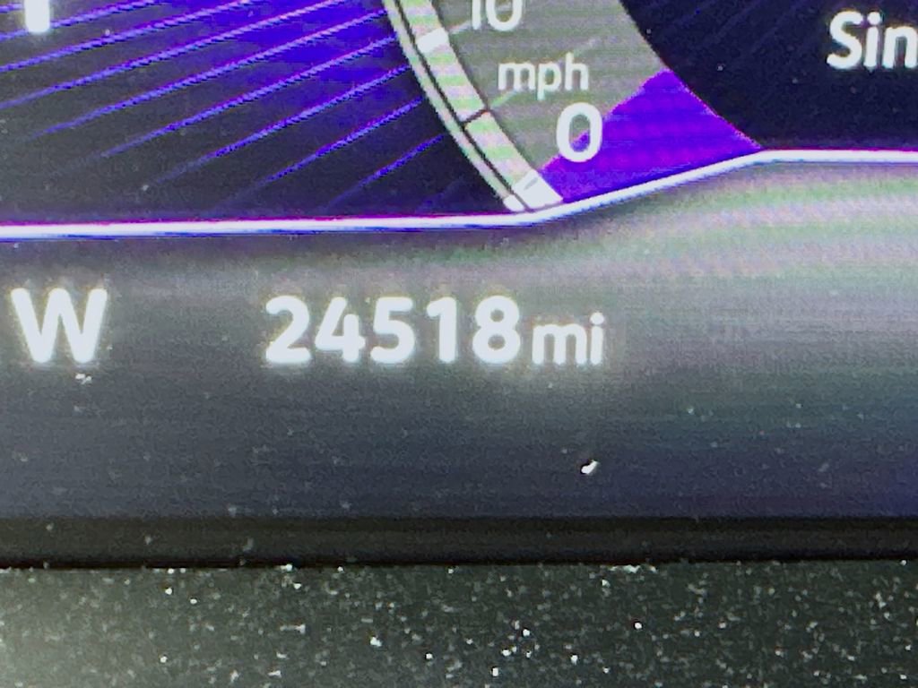 Used 2024 Volkswagen Tiguan Wolfsburg Edition image 32