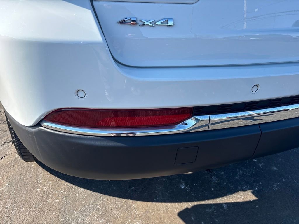 Used 2023 Jeep Grand Cherokee Limited image 10