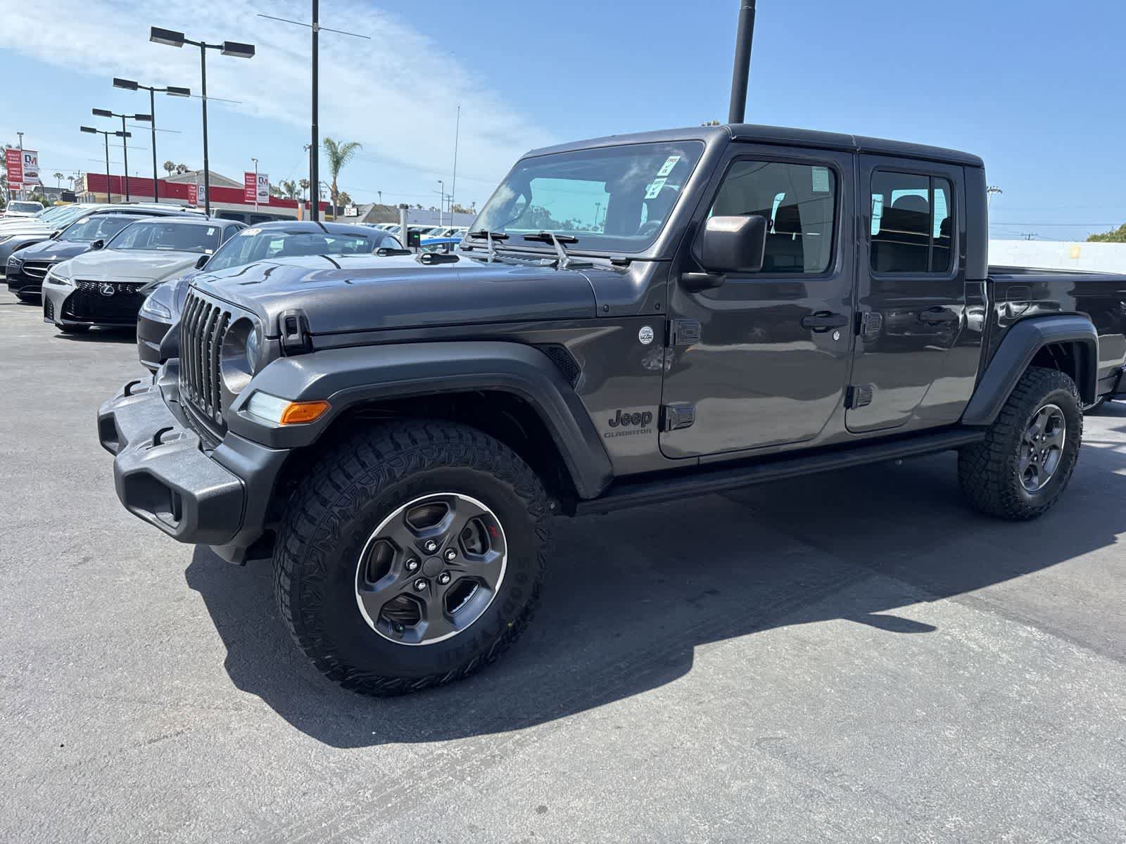 Used 2020 Jeep Gladiator Sport w/ Auxiliary Switch Group AWD/4WD image 10