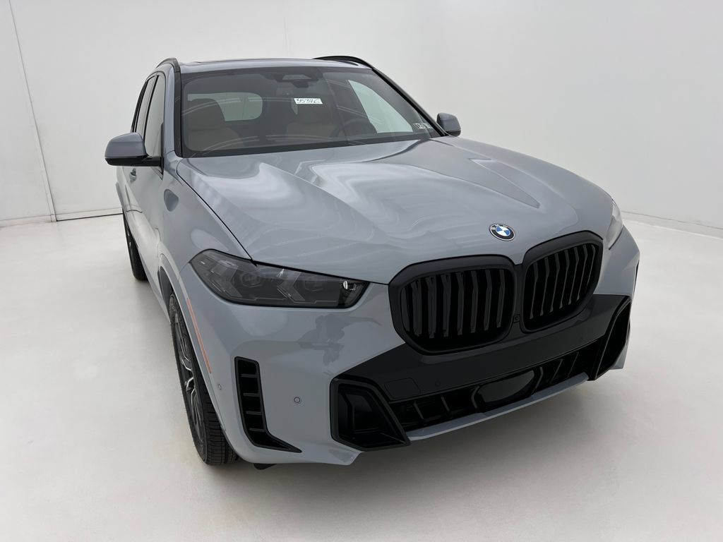 New 2026 BMW X5 xDrive40i w/ M Sport Package AWD/4WD video 3