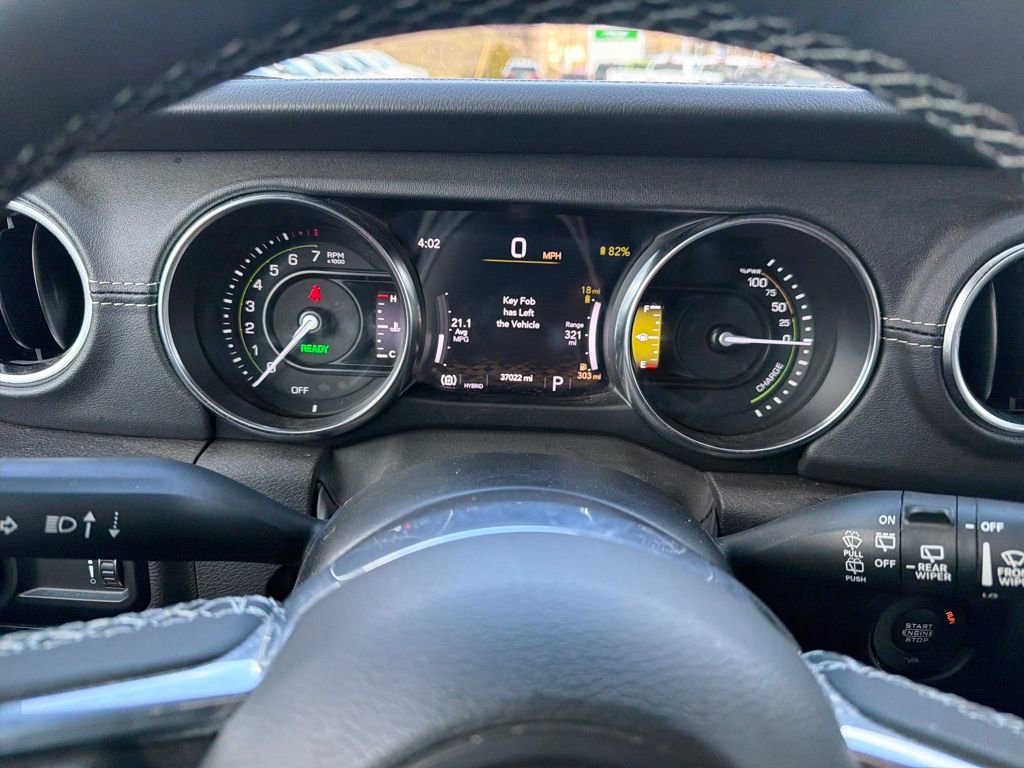 Certified 2023 Jeep Wrangler Unlimited Sahara w/ Cold Weather Group image 19