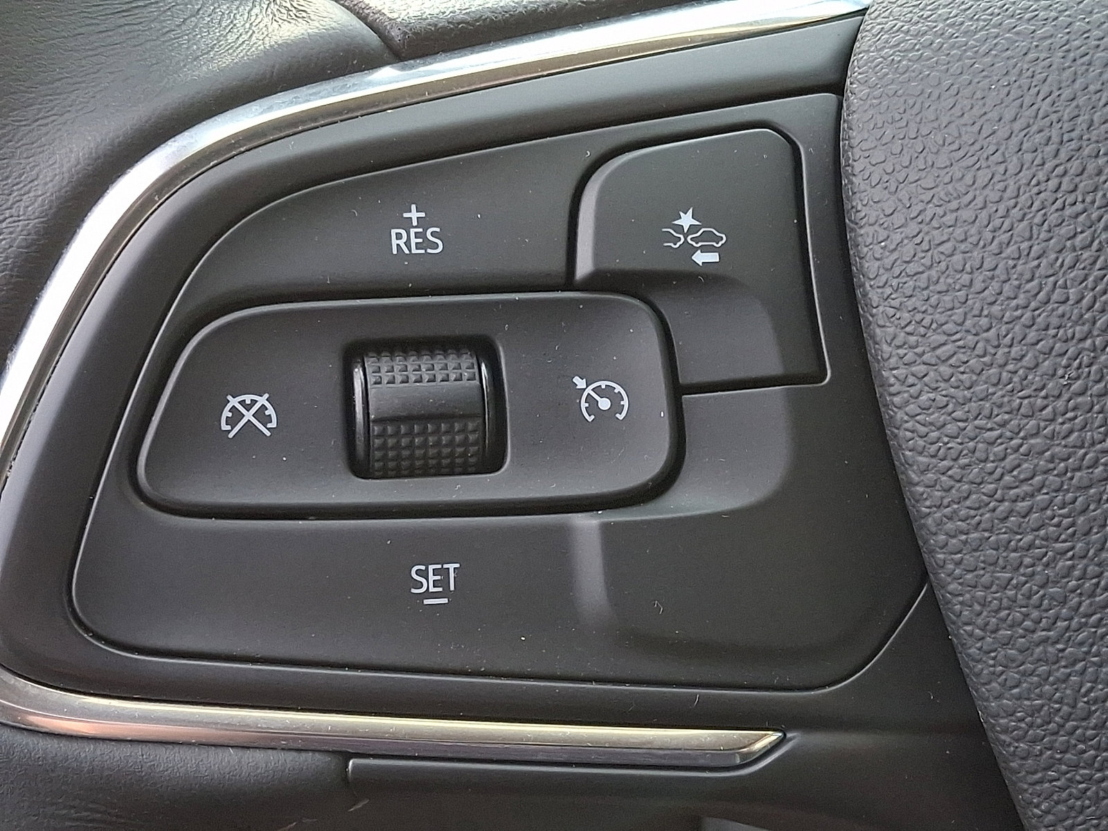 Certified 2023 Buick Encore GX Preferred FWD image 22