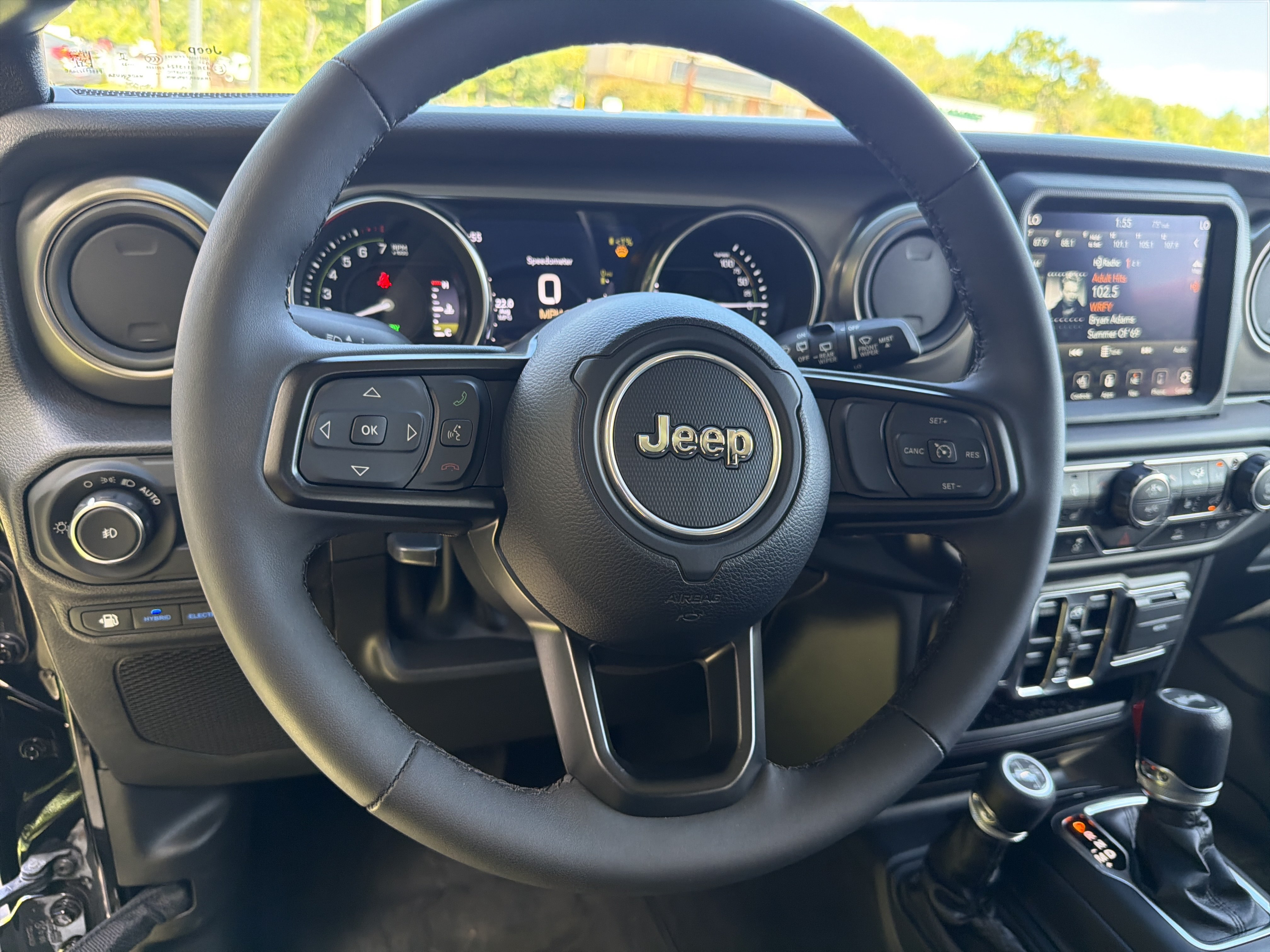 Used 2023 Jeep Wrangler Unlimited w/ Cold Weather Group AWD/4WD image 23