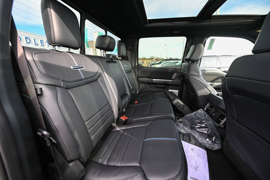 New 2026 Ford F450 Platinum w/ FX4 Off-Road Package image 24