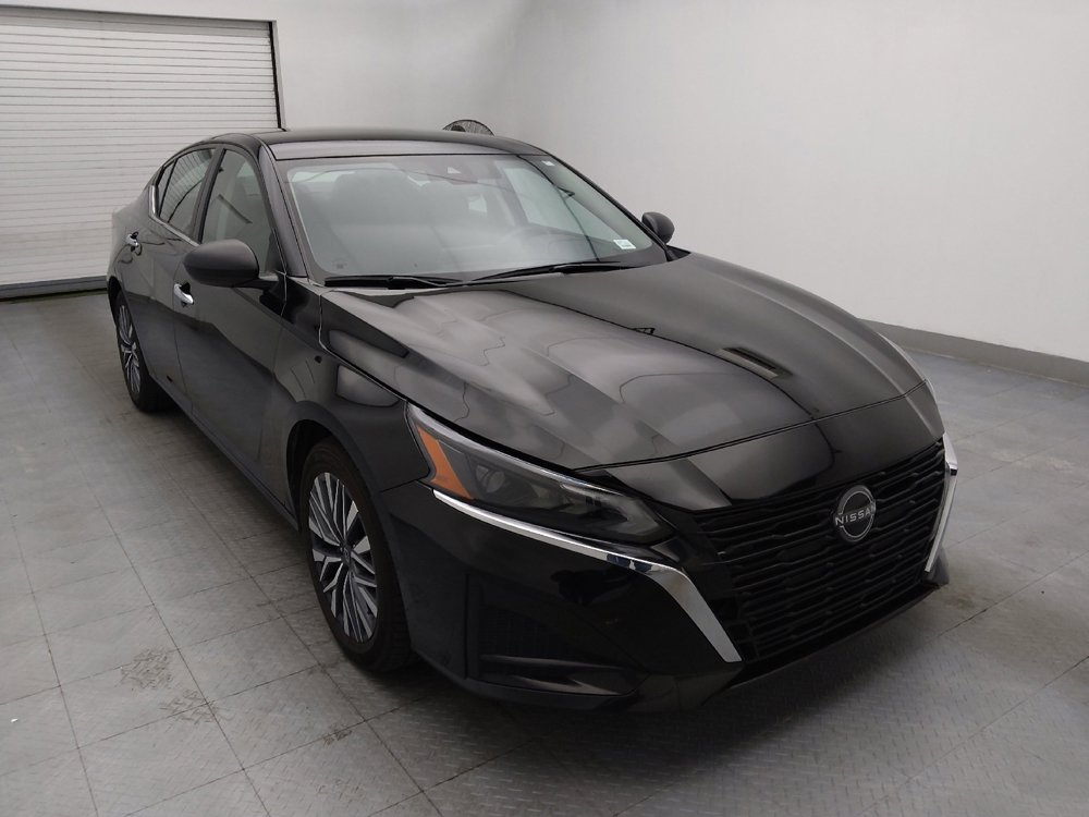 Used 2024 Nissan Altima 2.5 SV image 13