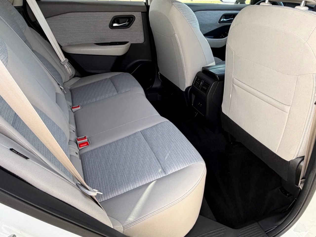 Certified 2023 Nissan Rogue SV FWD image 36