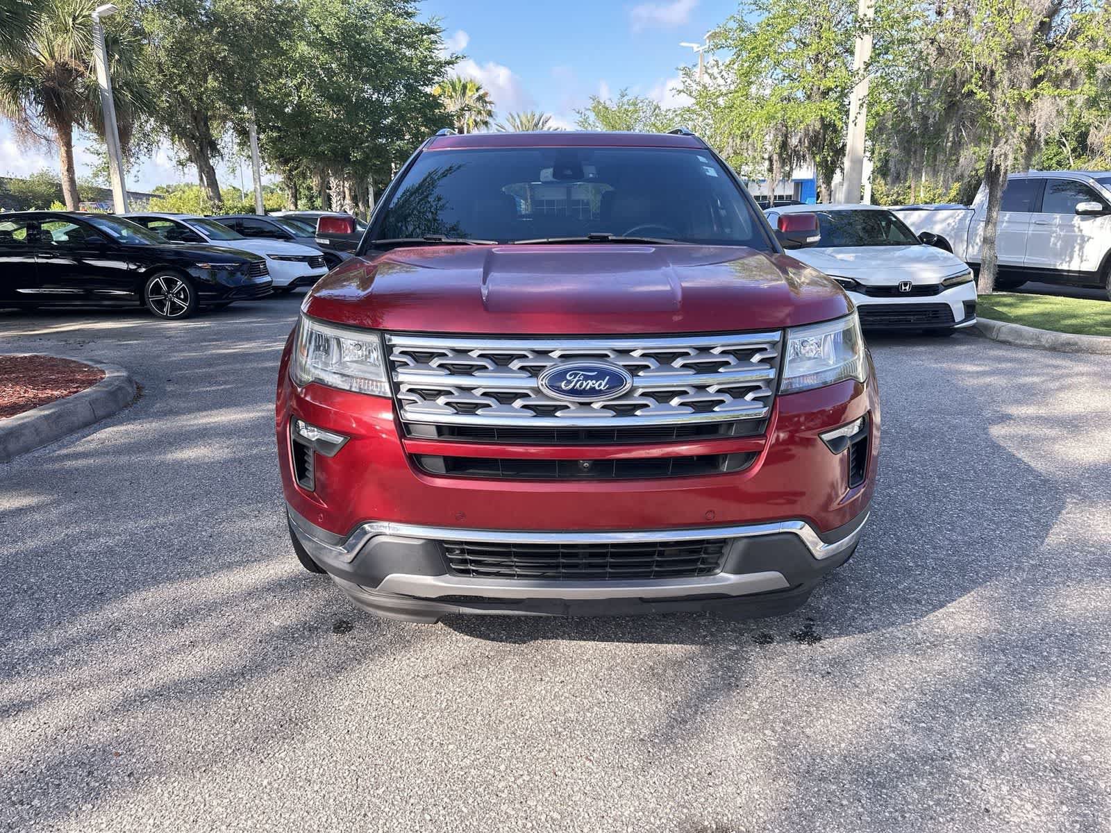 Used 2018 Ford Explorer Limited w/ Ford Safe & Smart Package FWD image 9