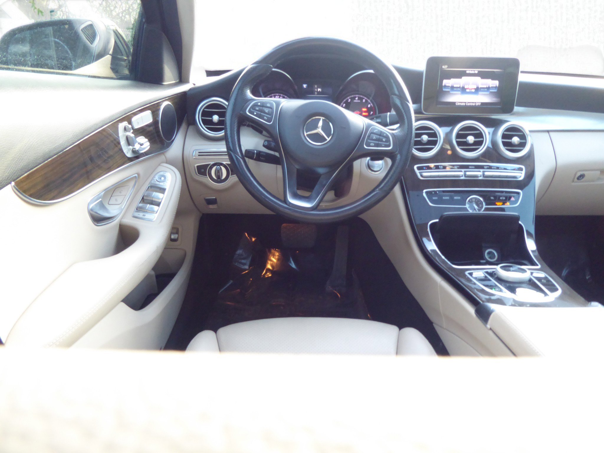 Used 2017 Mercedes-Benz C 300 4MATIC Sedan image 12