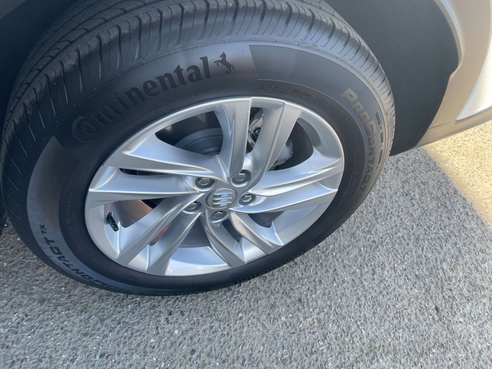 Used 2025 Buick Envista Preferred image 31