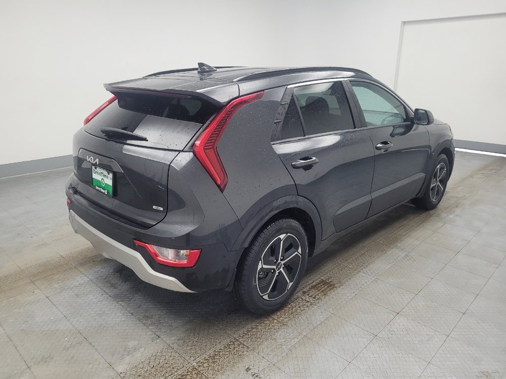 Used 2024 Kia Niro LX image 9