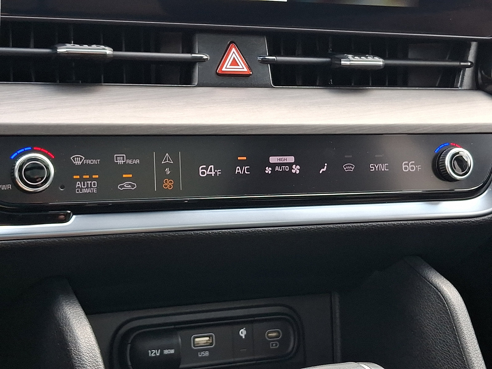 Used 2024 Kia Sportage X-Pro AWD/4WD image 15