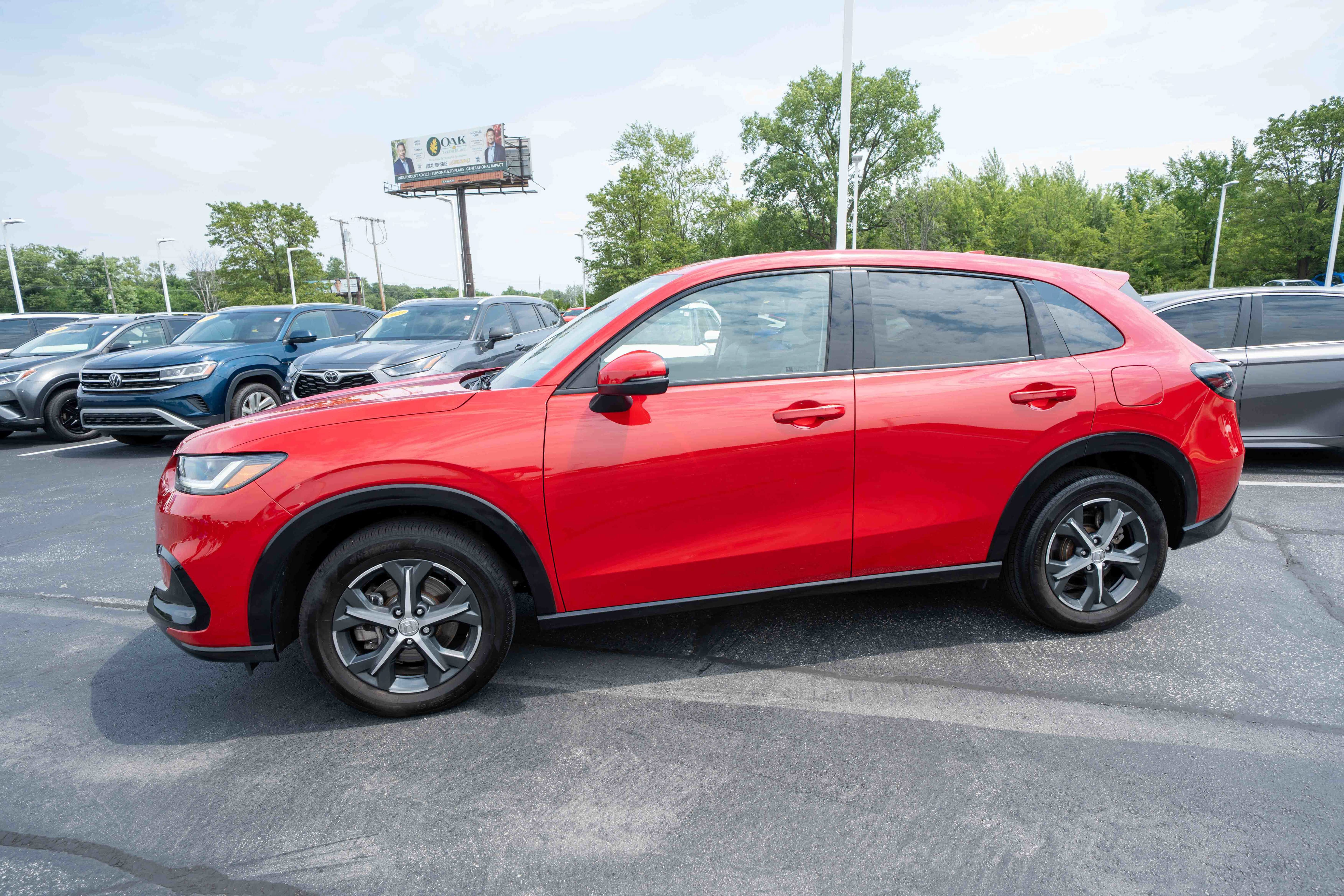 Certified 2025 Honda HR-V EX-L image 3