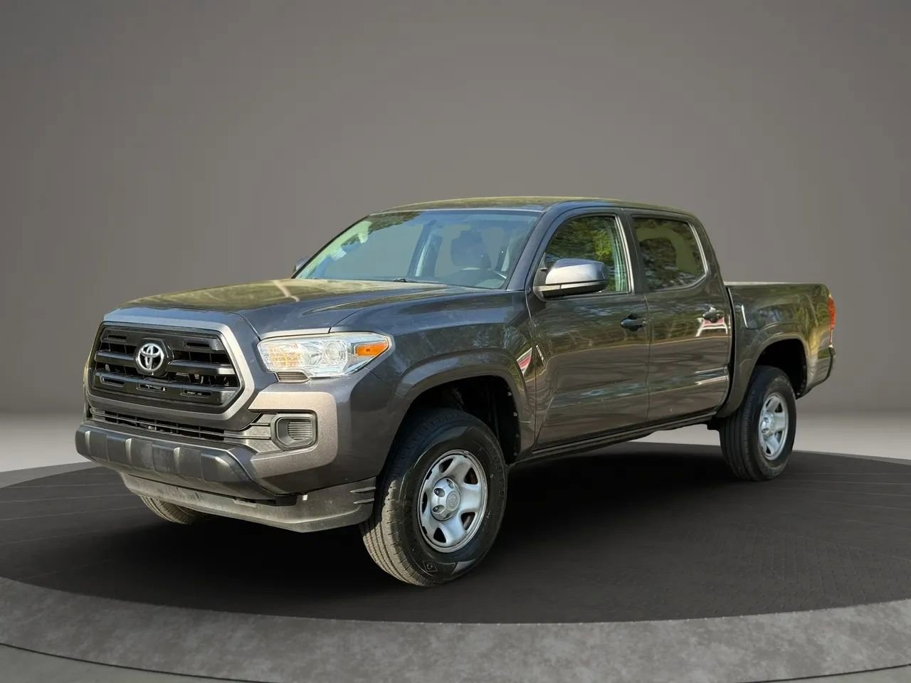 Used 2016 Toyota Tacoma SR w/ SR Convenience Package RWD image 1