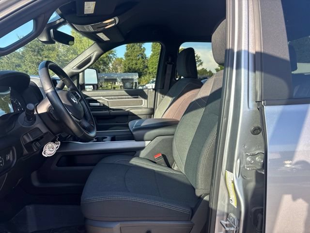 Used 2024 RAM 3500 Big Horn w/ Sport Appearance Package AWD/4WD image 9