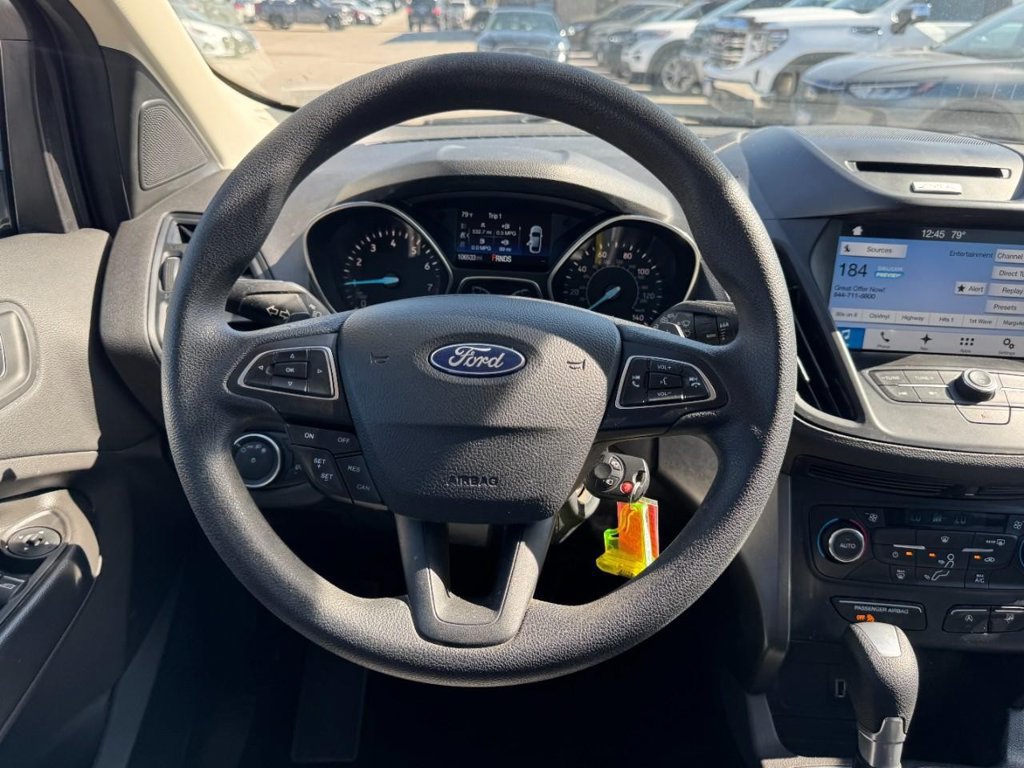 Used 2017 Ford Escape SE w/ Equipment Group 201A FWD image 12