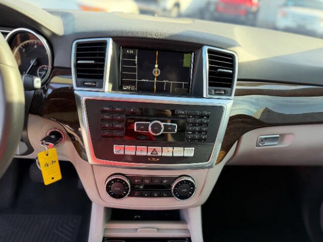 Used 2012 Mercedes-Benz ML 350 ML 350 BlueTEC AWD 4MATIC 4dr image 12