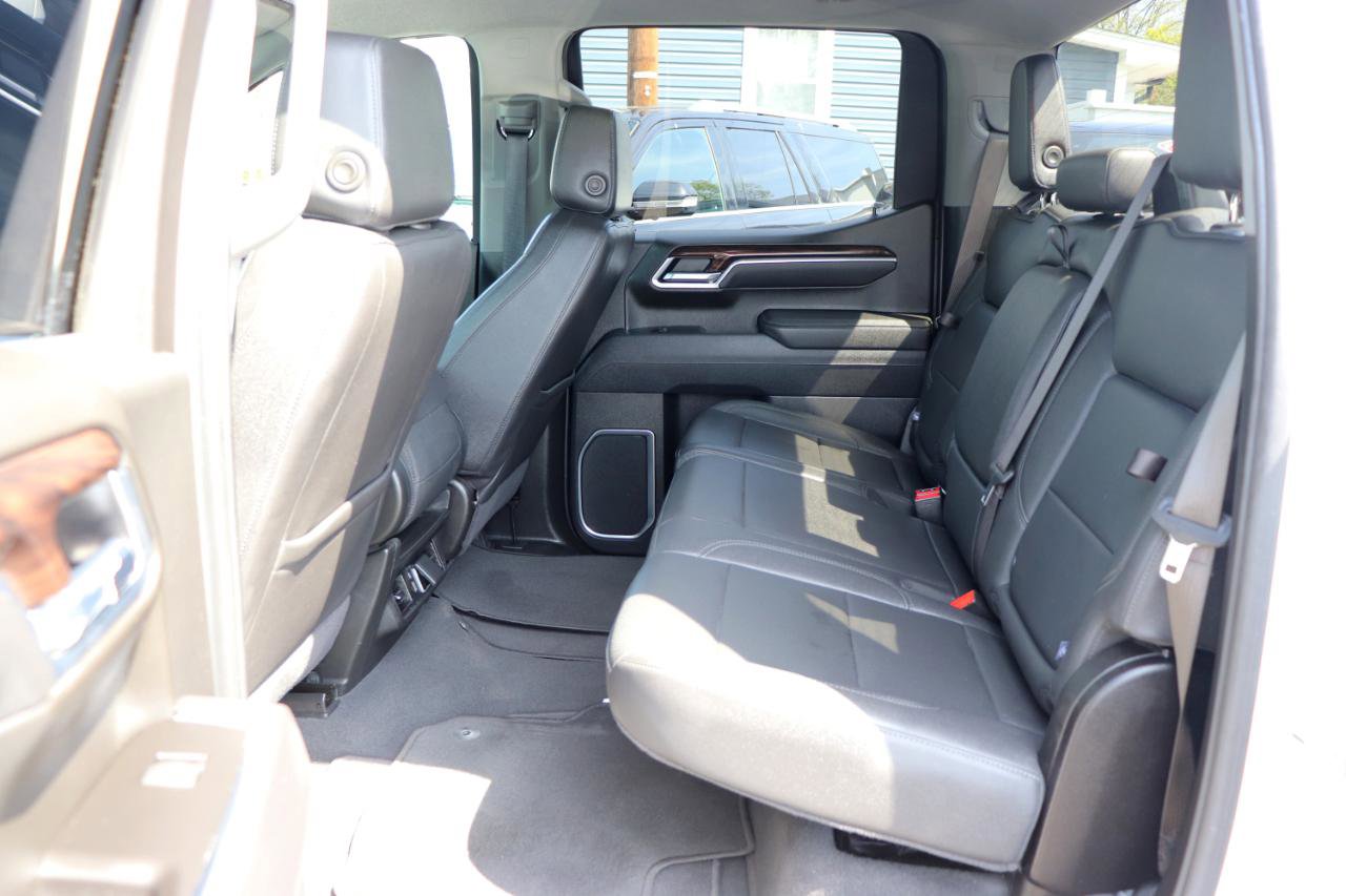Used 2025 GMC Sierra 1500 SLT AWD/4WD image 12