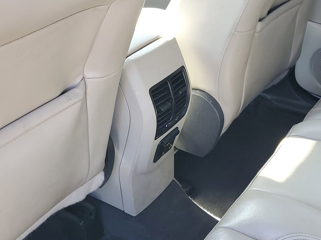 Used 2019 Ford Escape Titanium FWD image 27