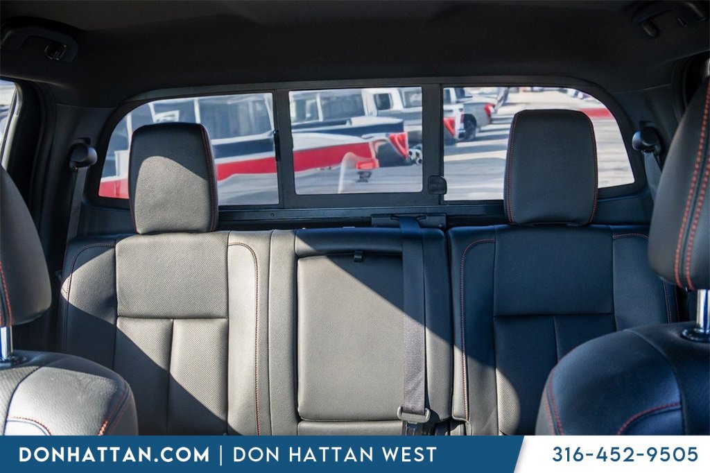 Used 2023 Nissan Titan PRO-4X w/ Pro-4x Convenience Package image 19