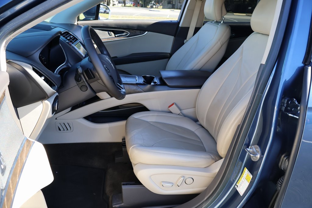 Used 2018 Lincoln MKX Reserve w/ Lincoln MKX Climate Package image 13