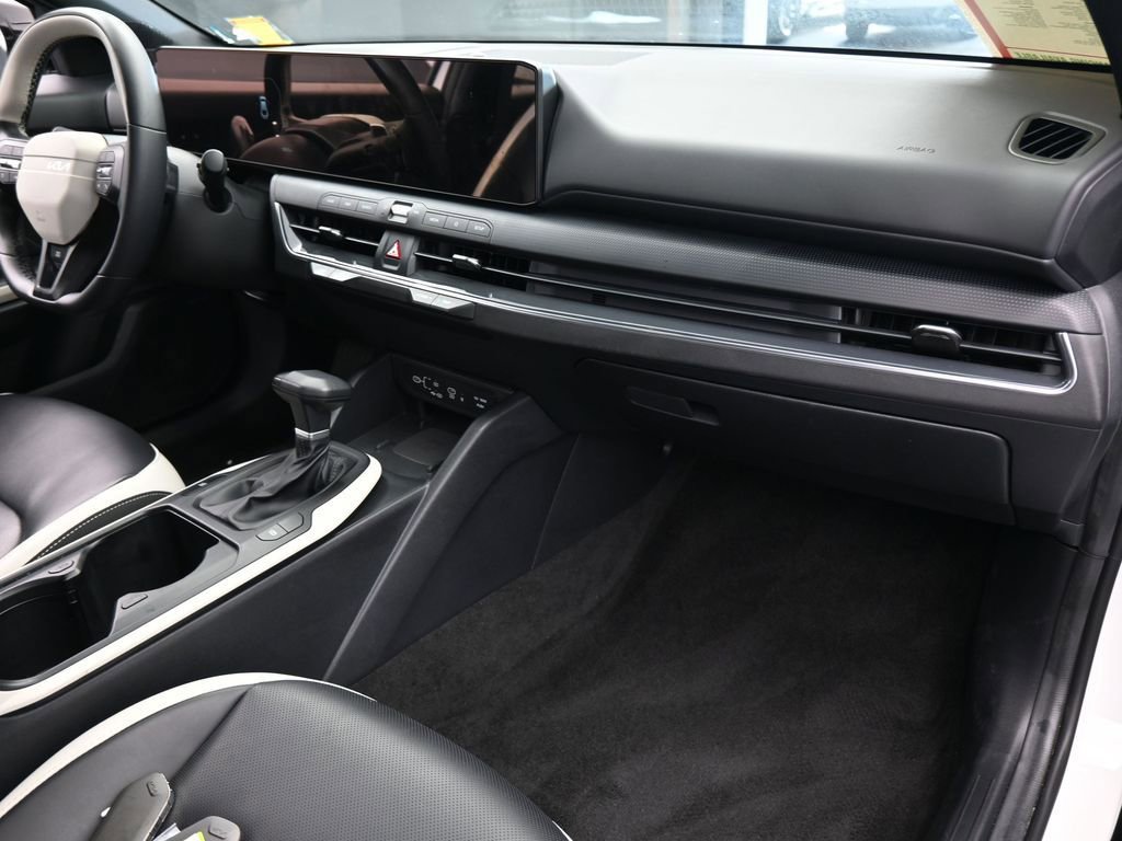 Used 2025 Kia K4 GT-Line w/ GT-Line Premium Package image 45