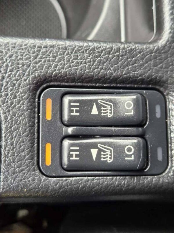 Used 2013 Subaru Impreza 2.0i Premium w/ Popular Pkg 1 AWD/4WD image 20
