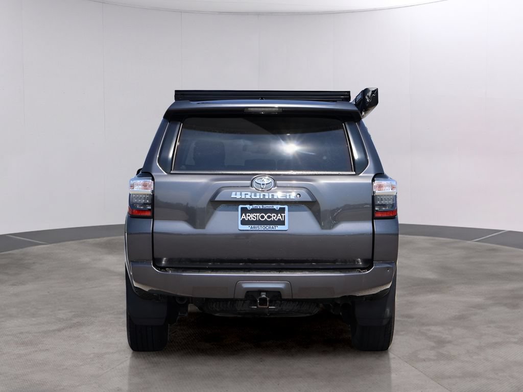 Used 2019 Toyota 4Runner SR5 AWD/4WD image 6