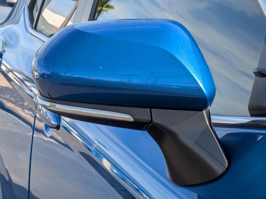 Used 2020 Toyota Camry SE w/ Moonroof Package image 12