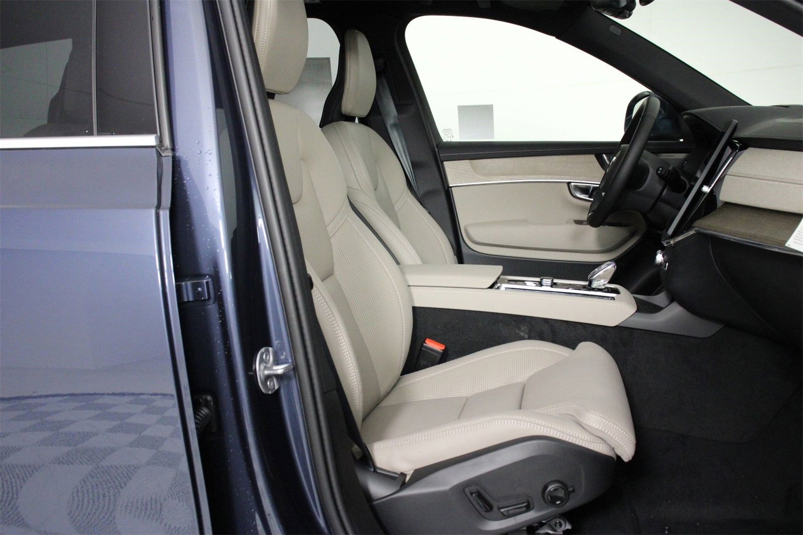 New 2026 Volvo XC90 B5 Ultra image 10