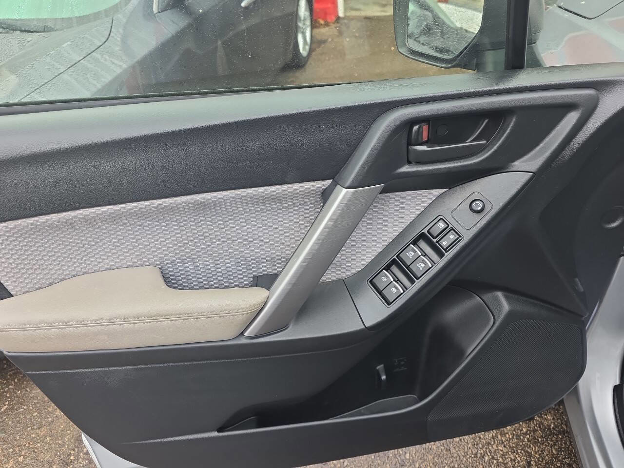 Used 2018 Subaru Forester 2.5i w/ Alloy Wheel Package image 10