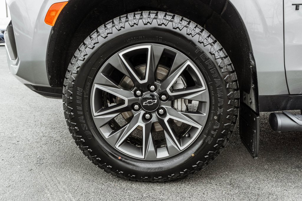 Used 2024 Chevrolet Tahoe Z71 image 43