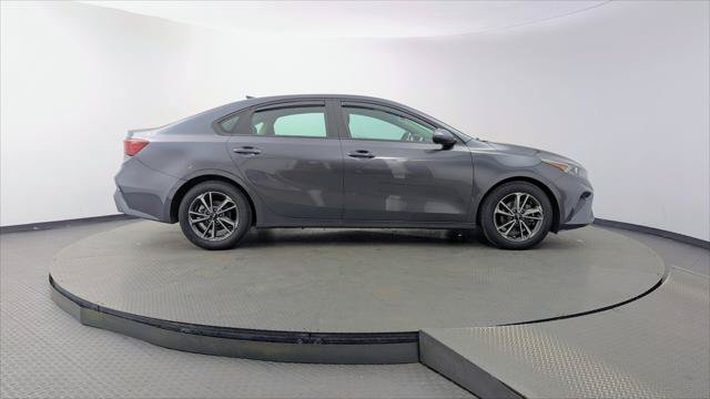 Used 2024 Kia Forte LXS FWD image 9