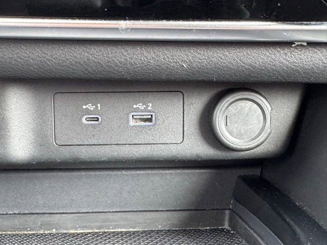 Used 2023 Nissan Rogue S image 25
