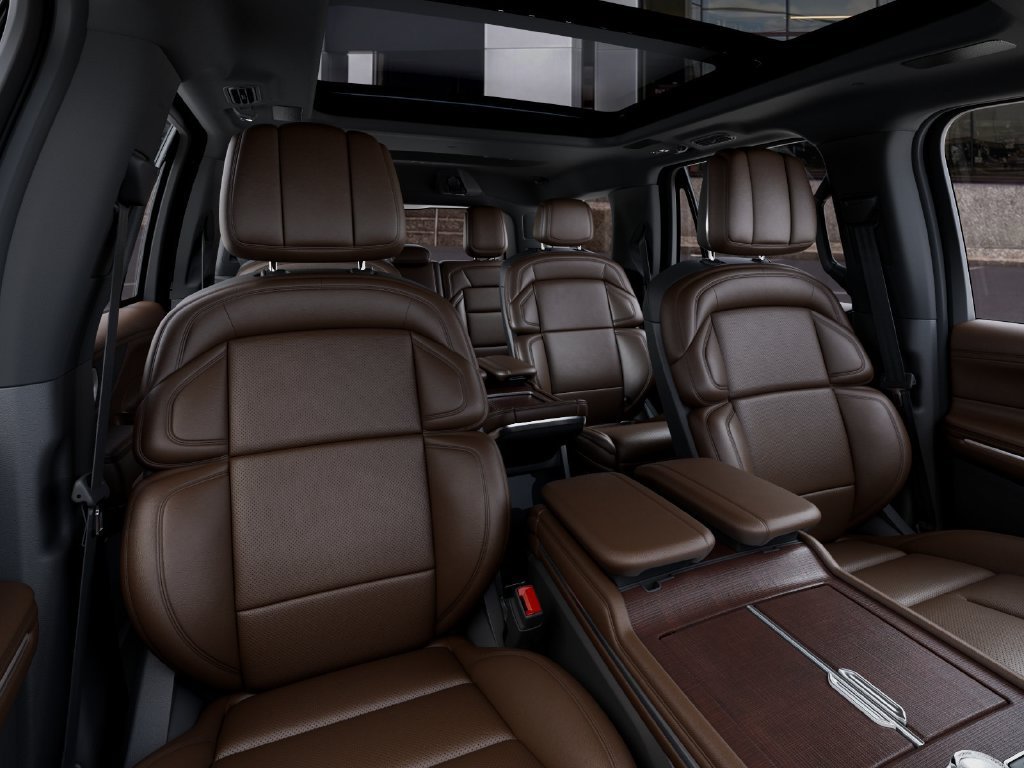 New 2027 Lincoln Navigator Reserve AWD/4WD image 10