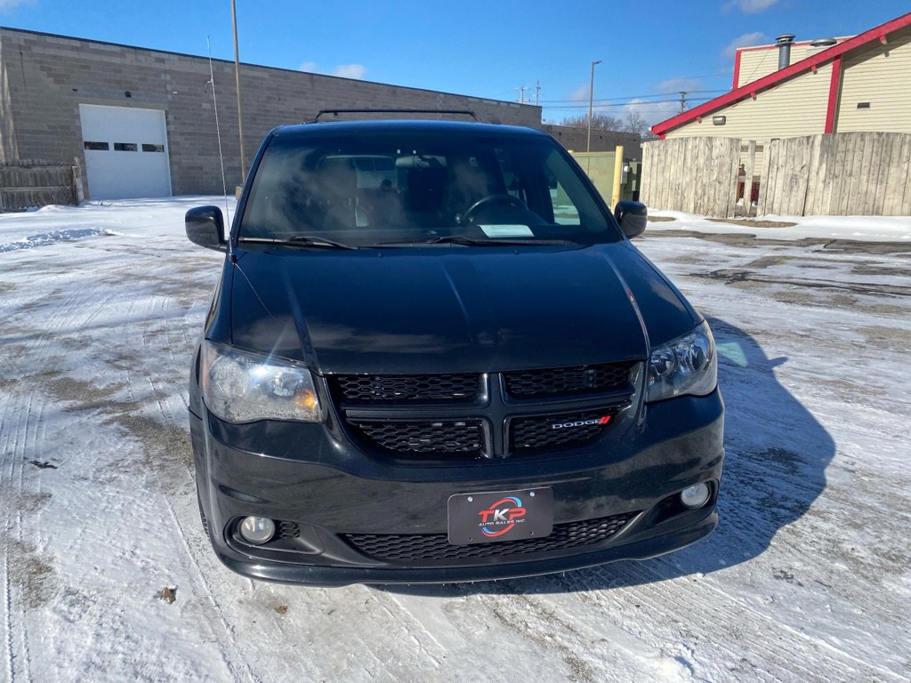 Used 2016 Dodge Grand Caravan R/T image 8
